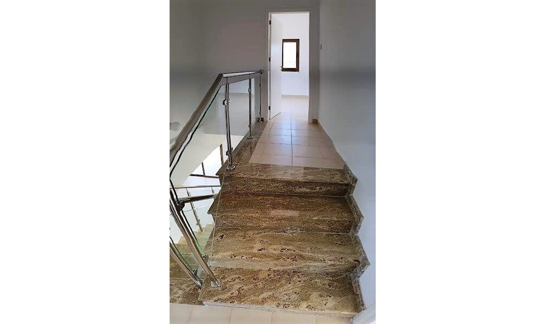 section hero slider slide background