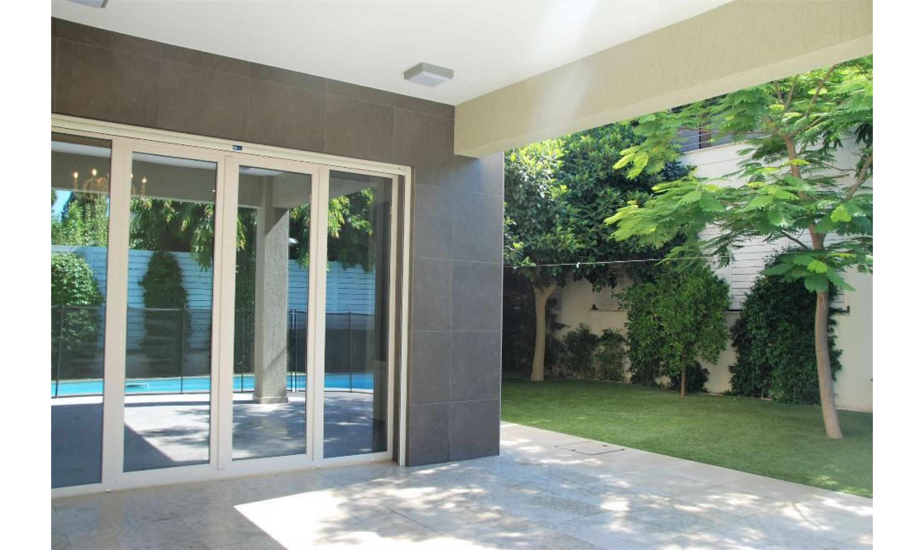 section hero slider slide background