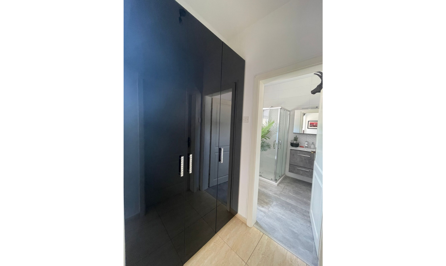 section hero slider slide background