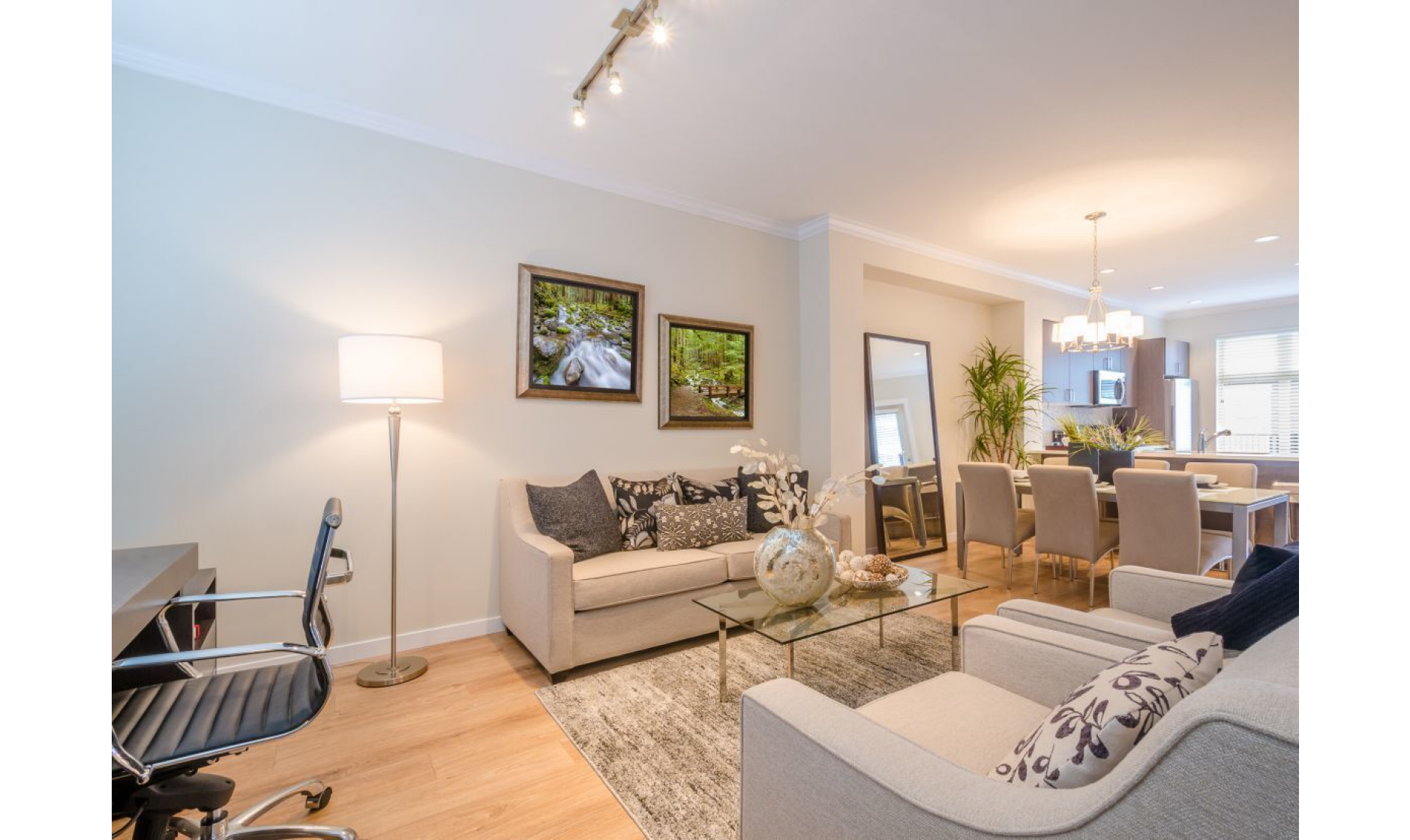 section hero slider slide background