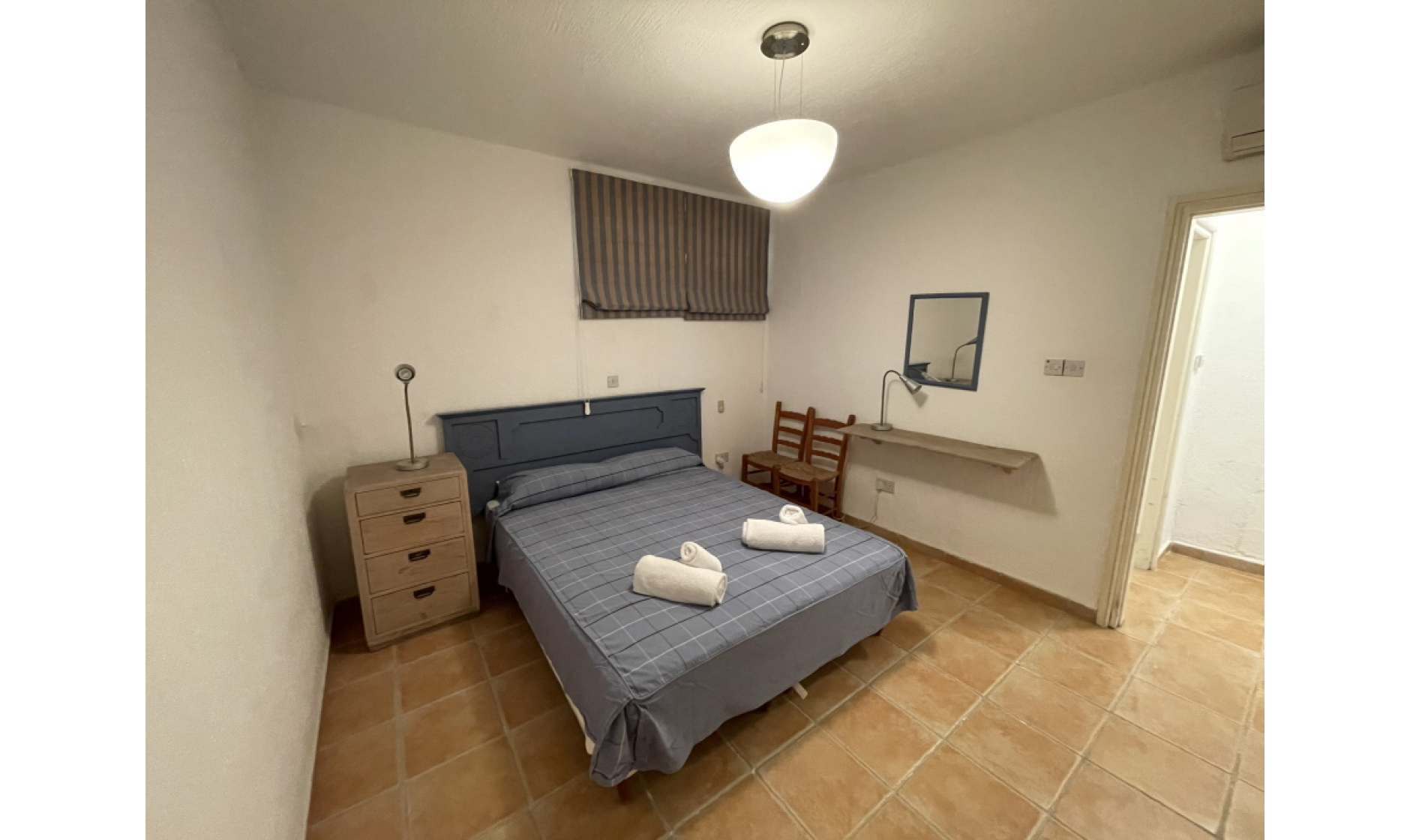 section hero slider slide background