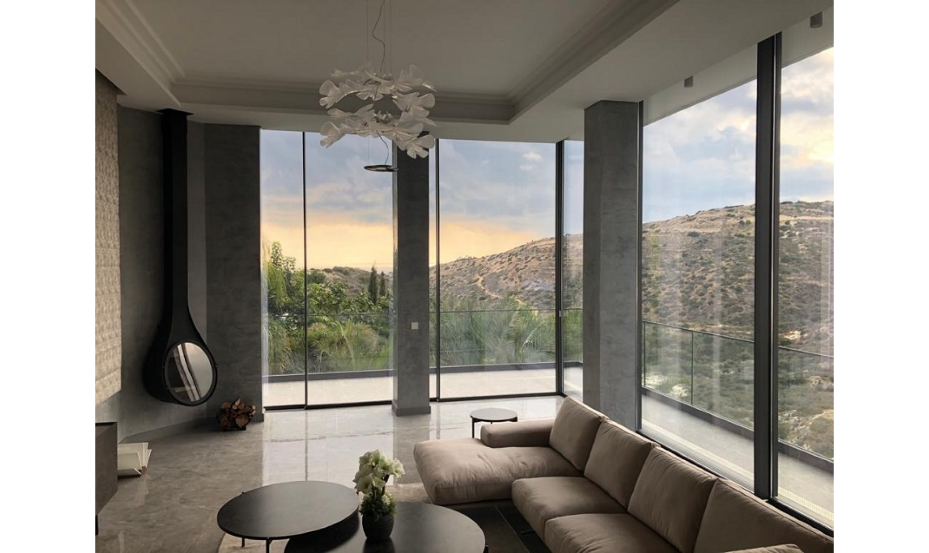 section hero slider slide background