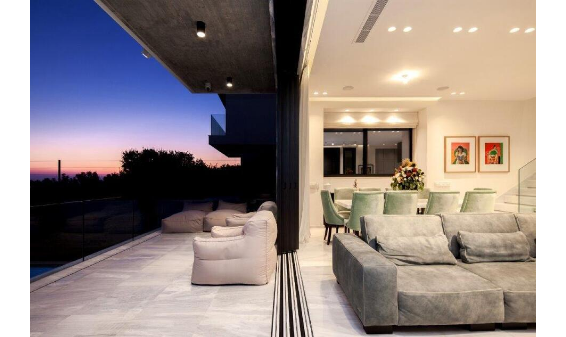 section hero slider slide background