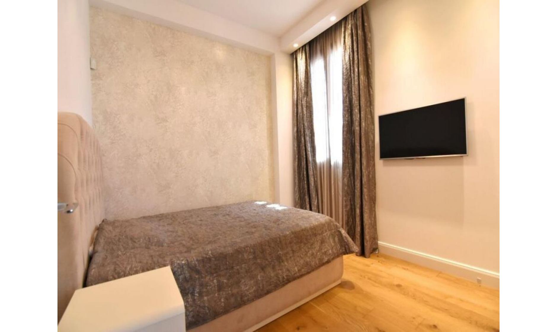 section hero slider slide background