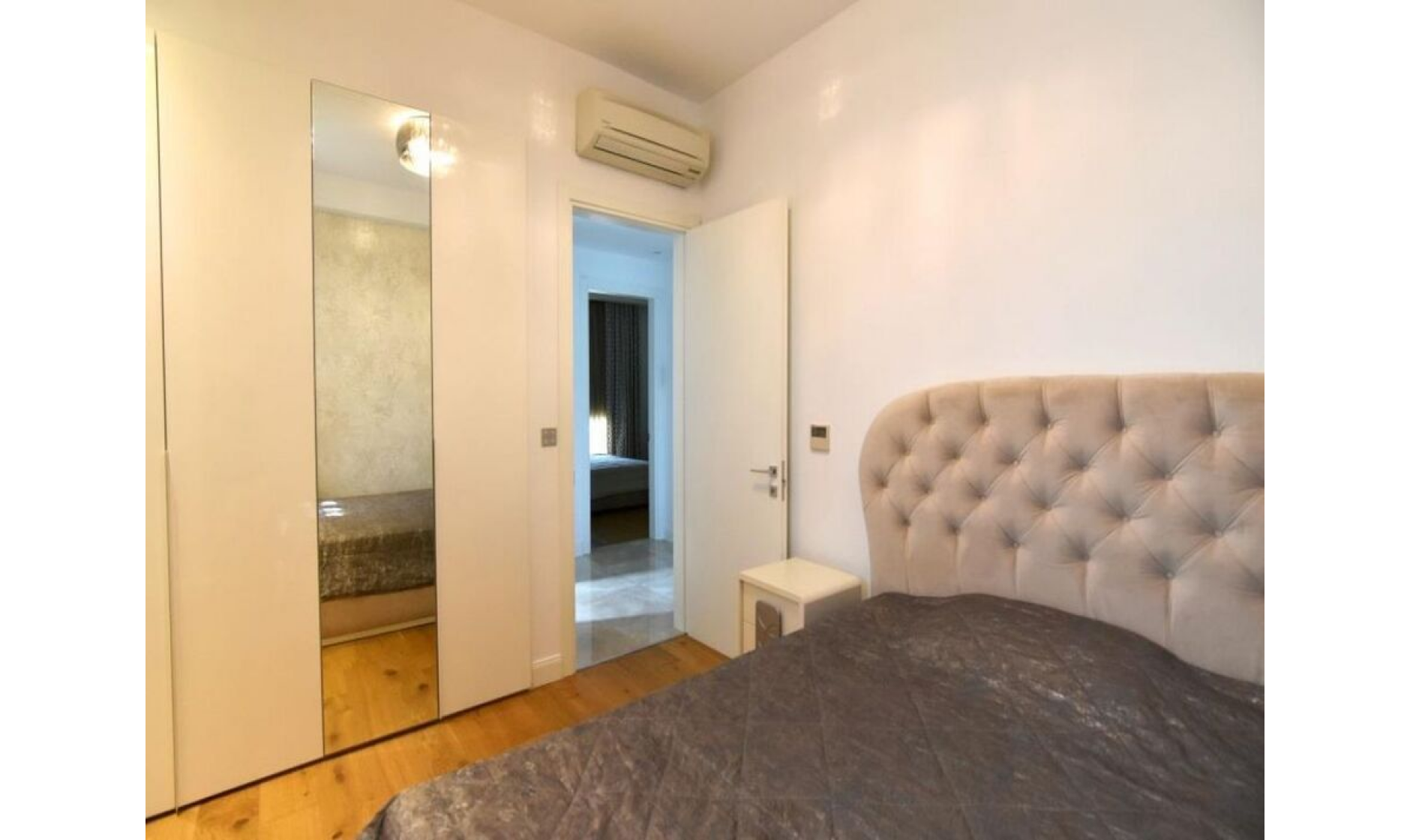 section hero slider slide background