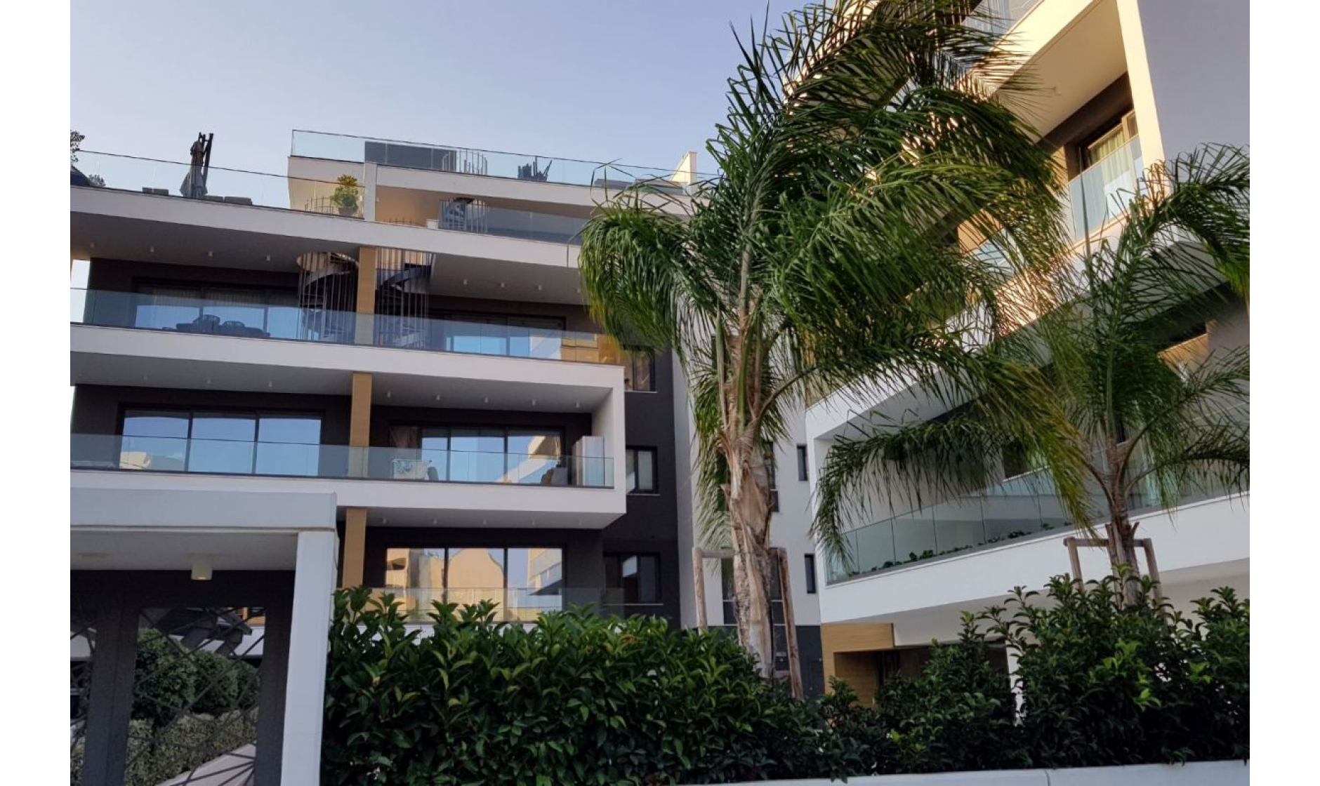 section hero slider slide background