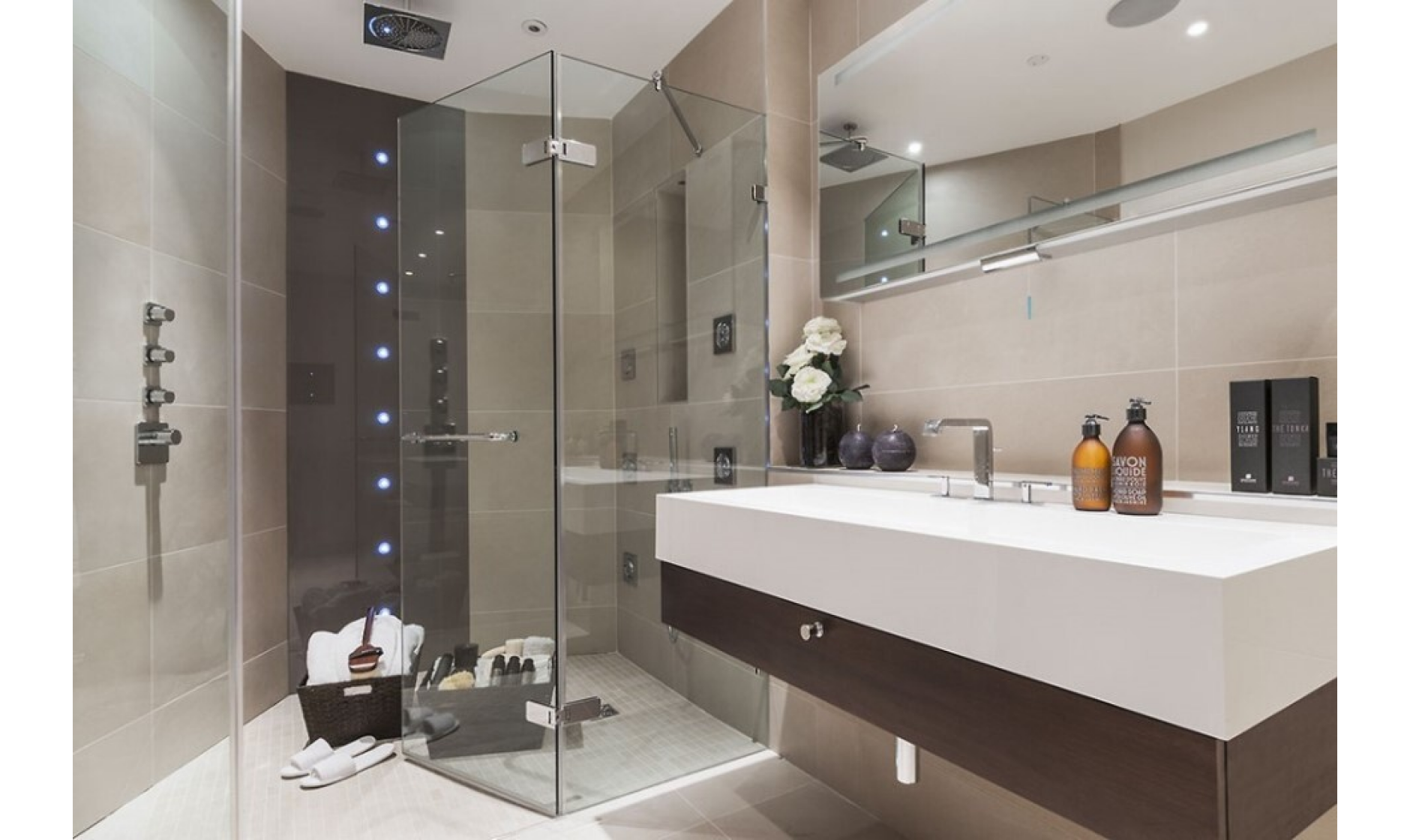 section hero slider slide background