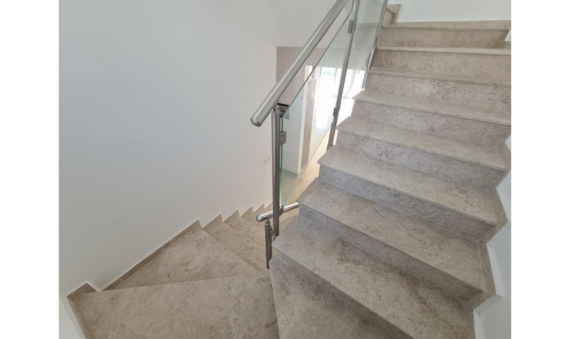 section hero slider slide background