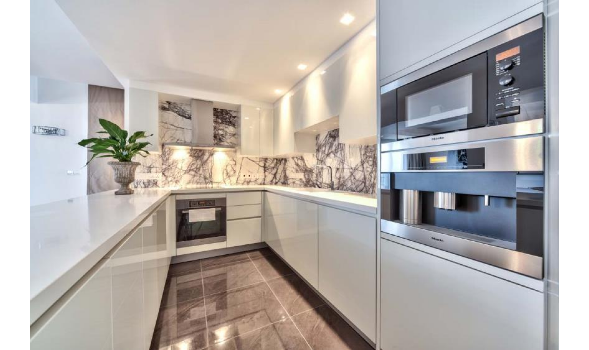 section hero slider slide background