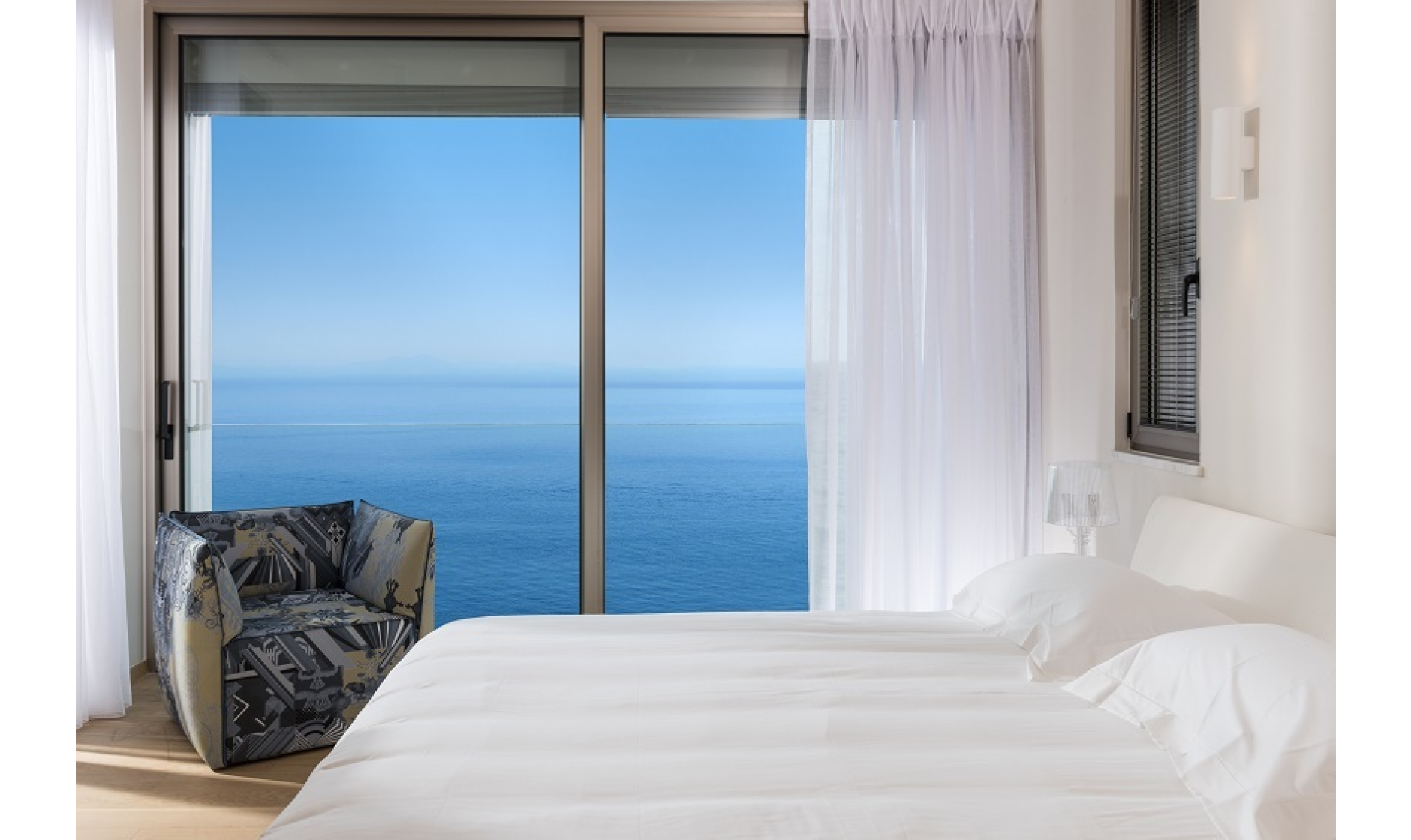 section hero slider slide background