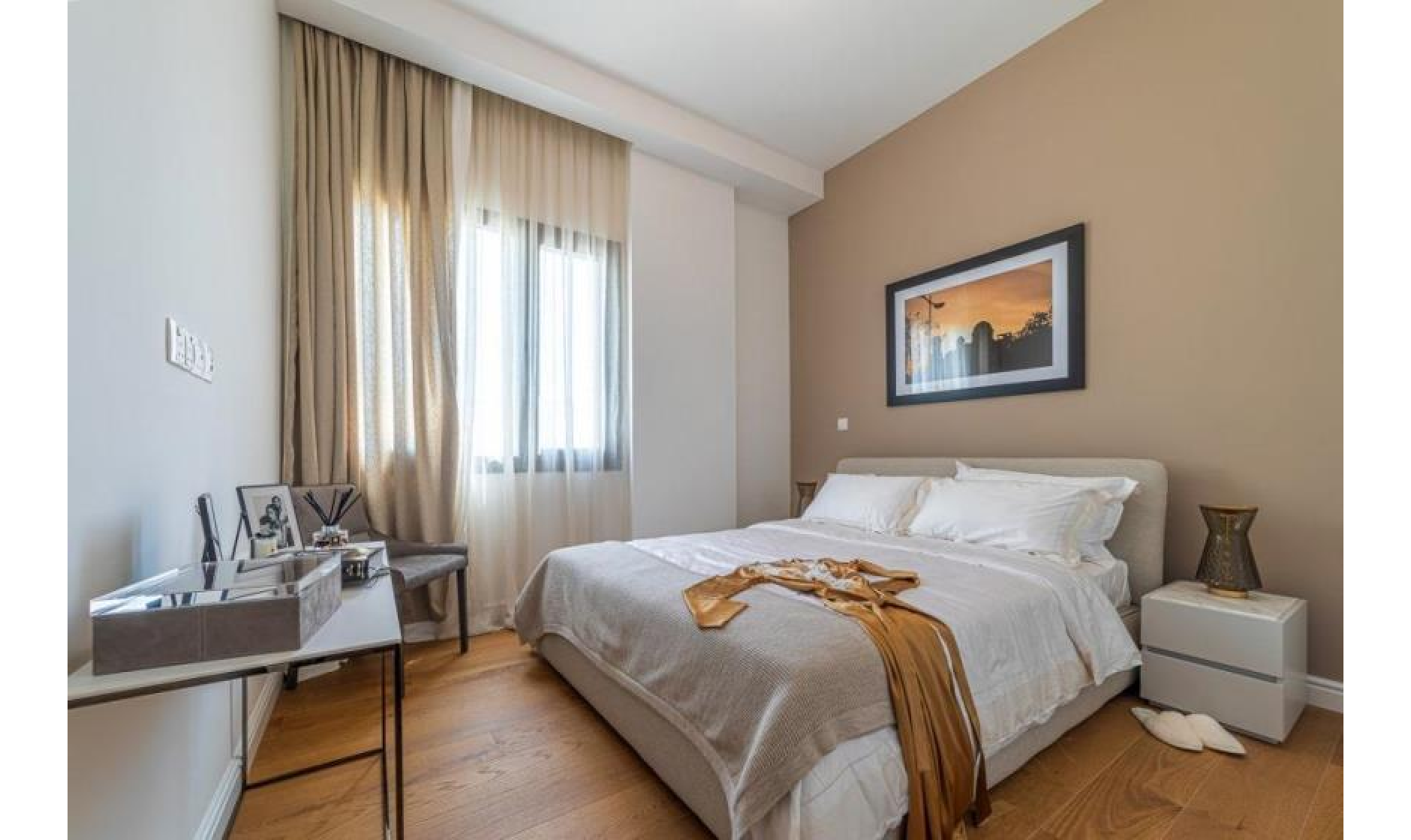 section hero slider slide background