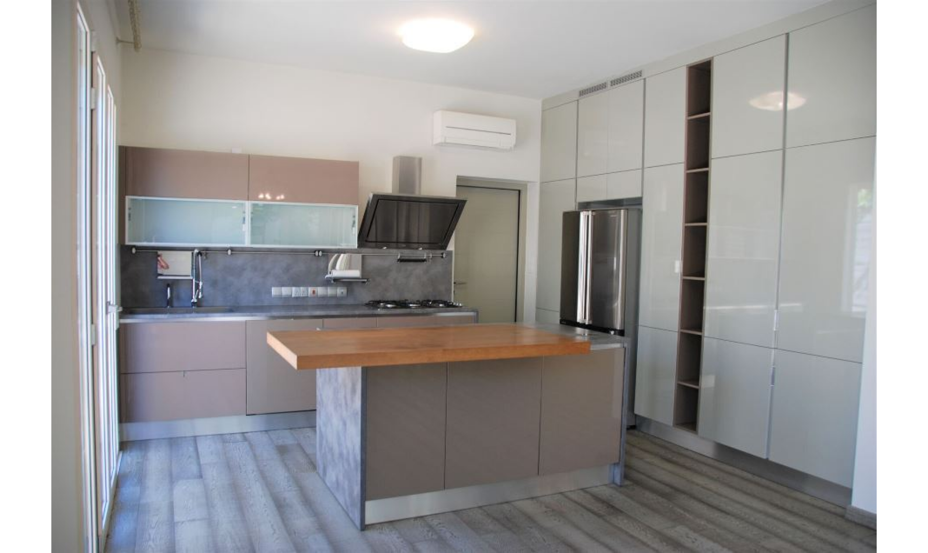 section hero slider slide background