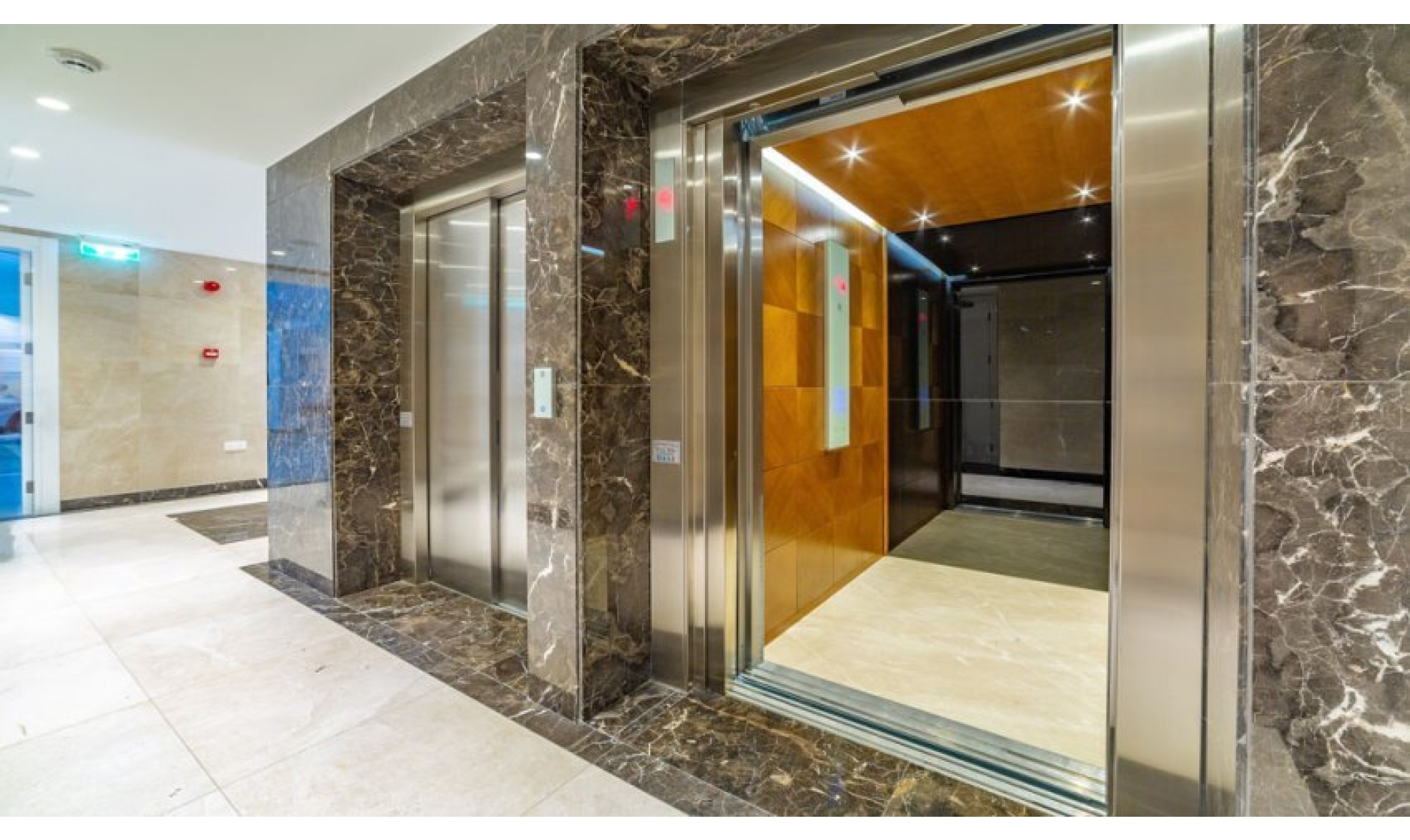 section hero slider slide background