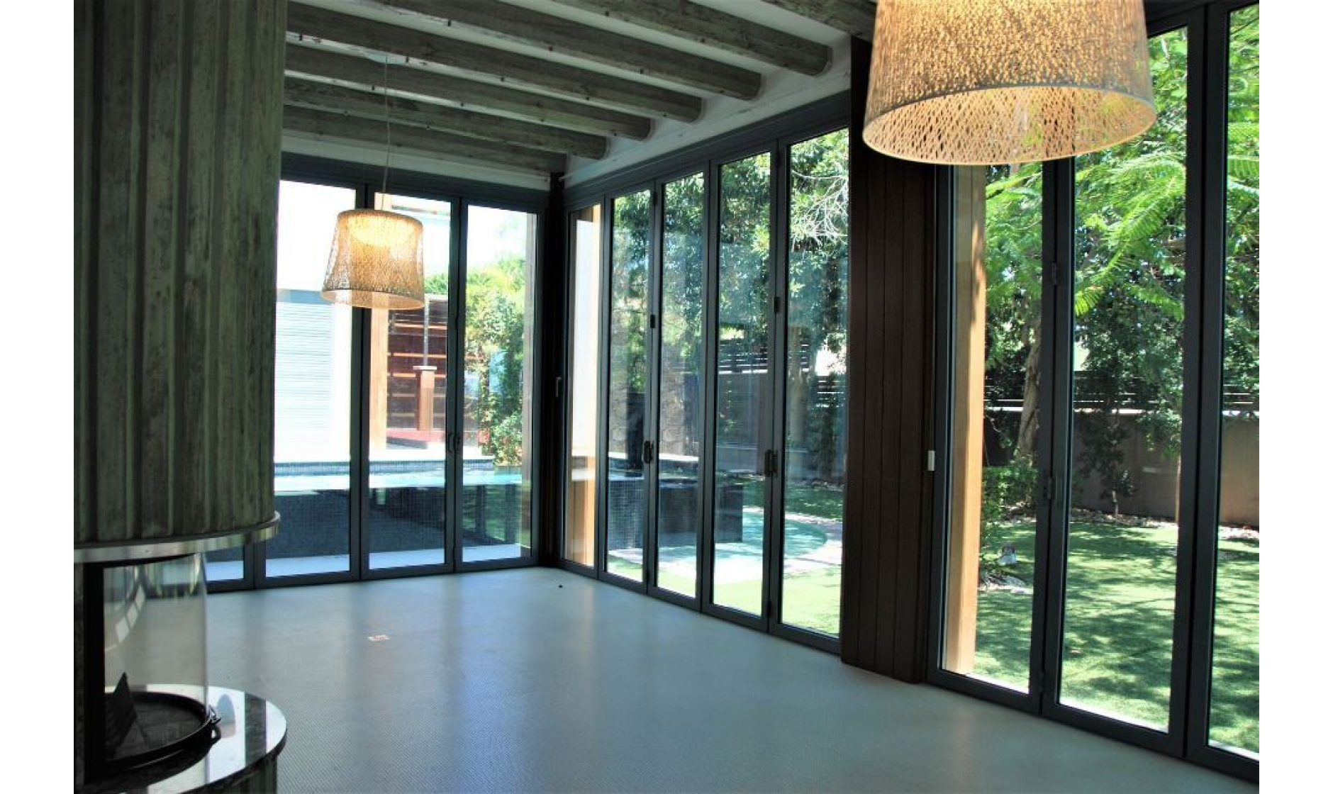 section hero slider slide background