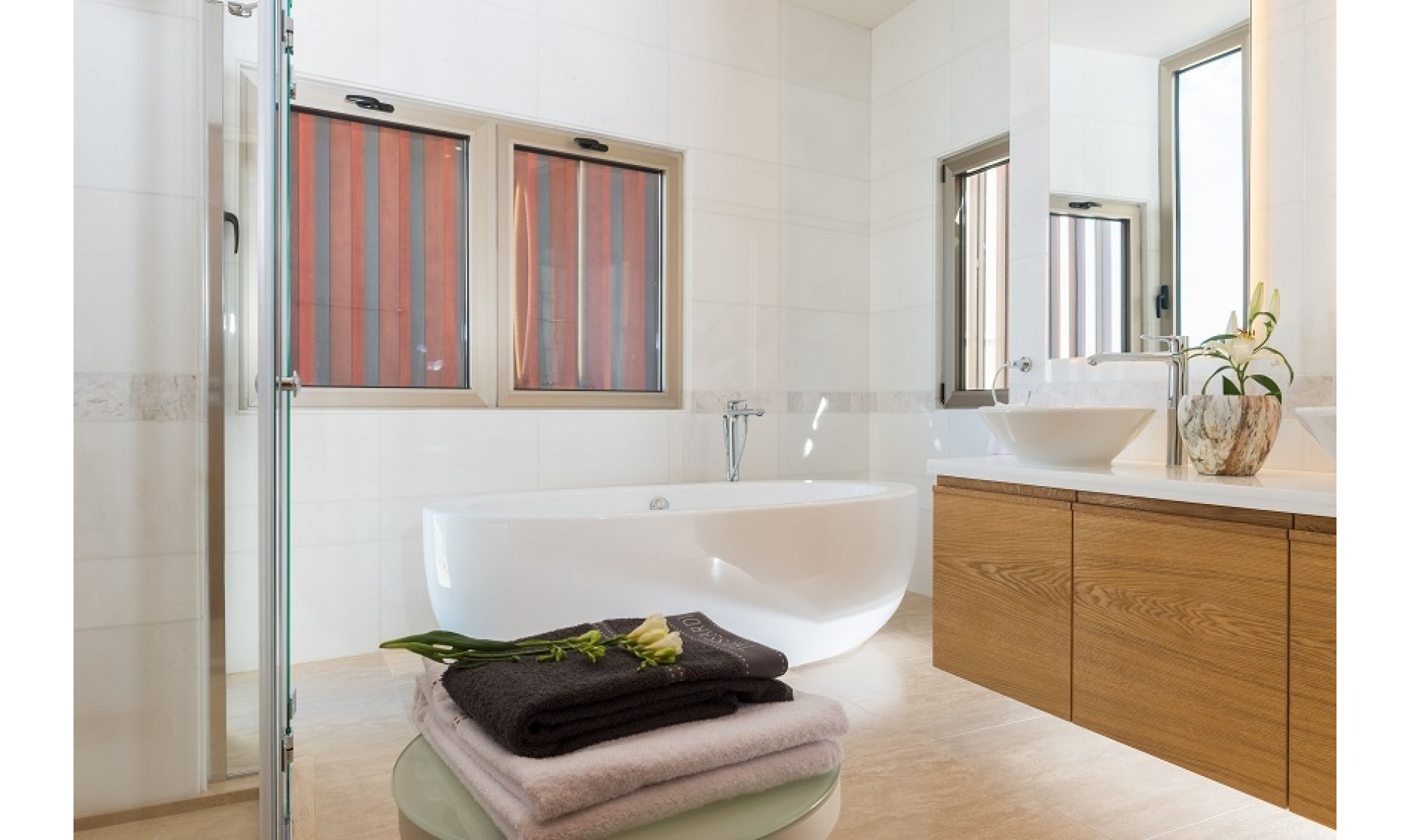 section hero slider slide background