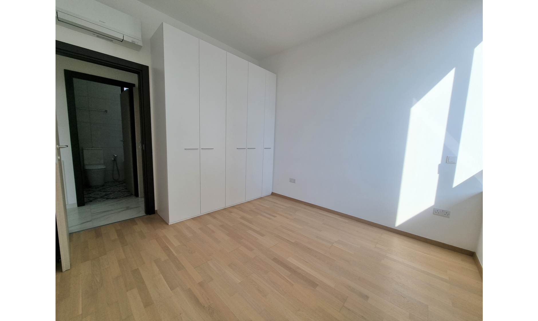 section hero slider slide background