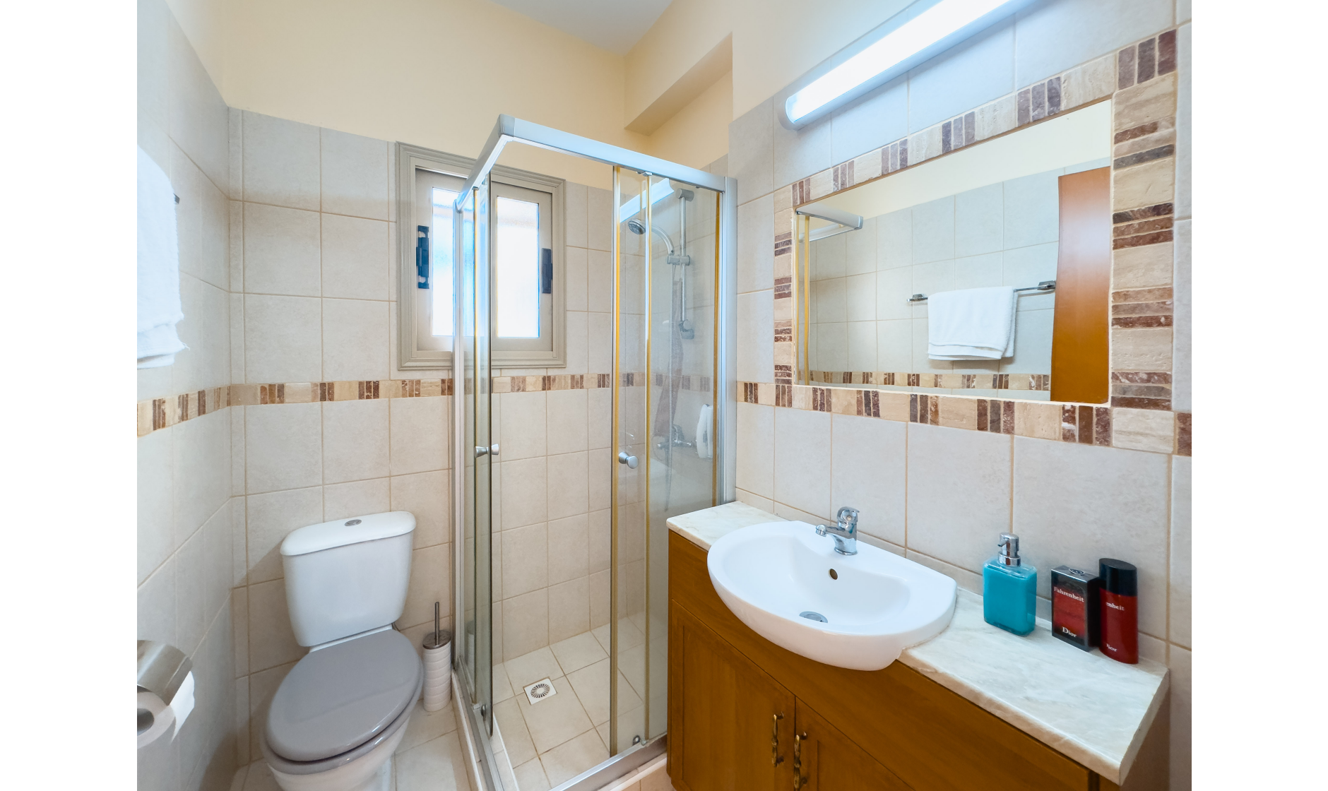 section hero slider slide background