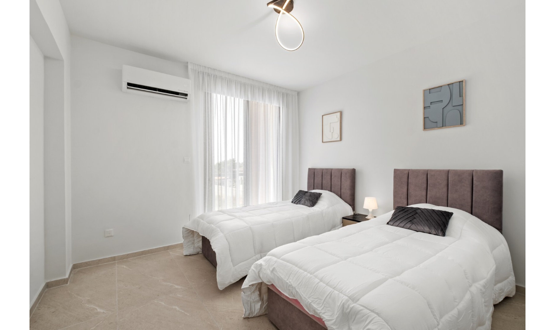 section hero slider slide background