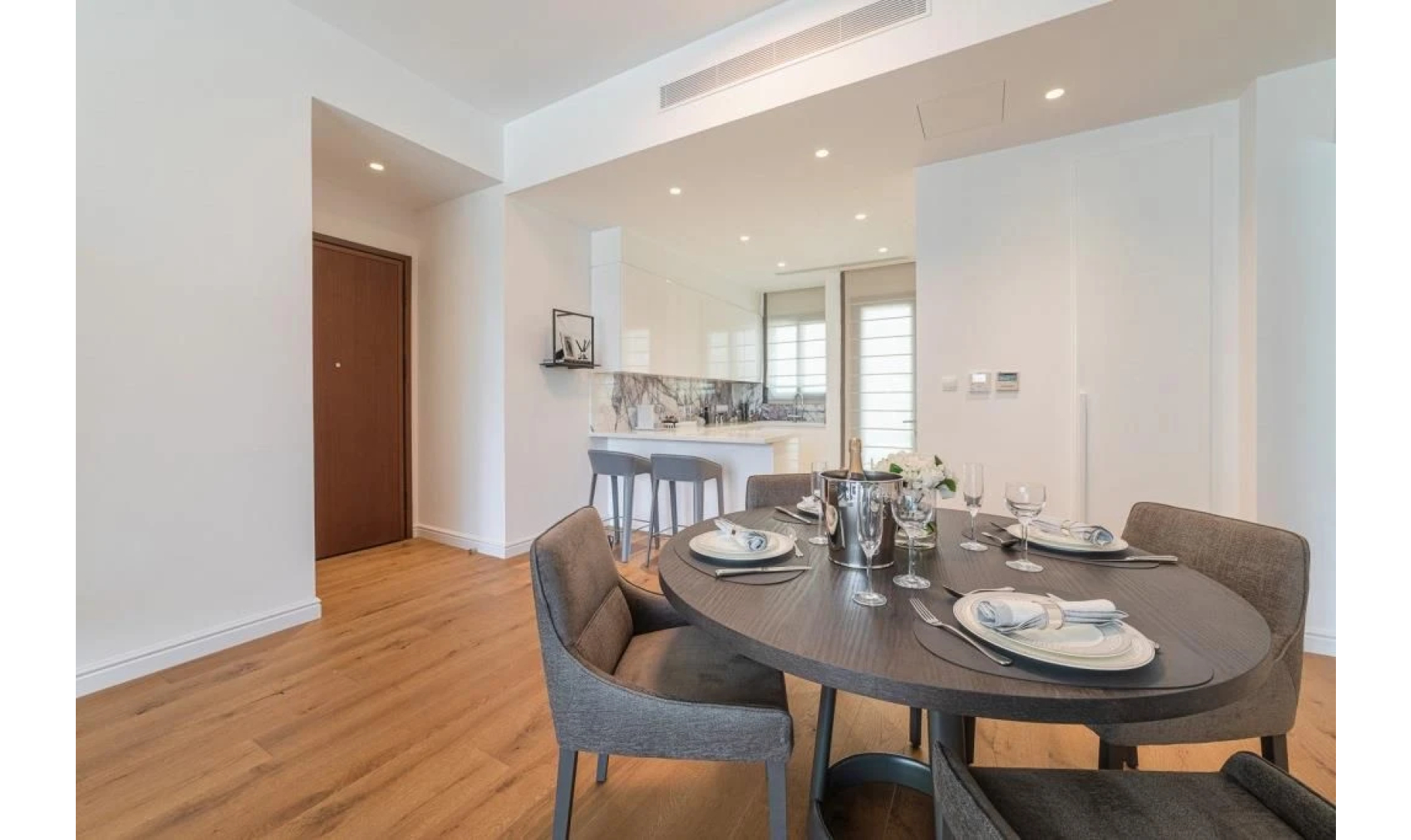 section hero slider slide background