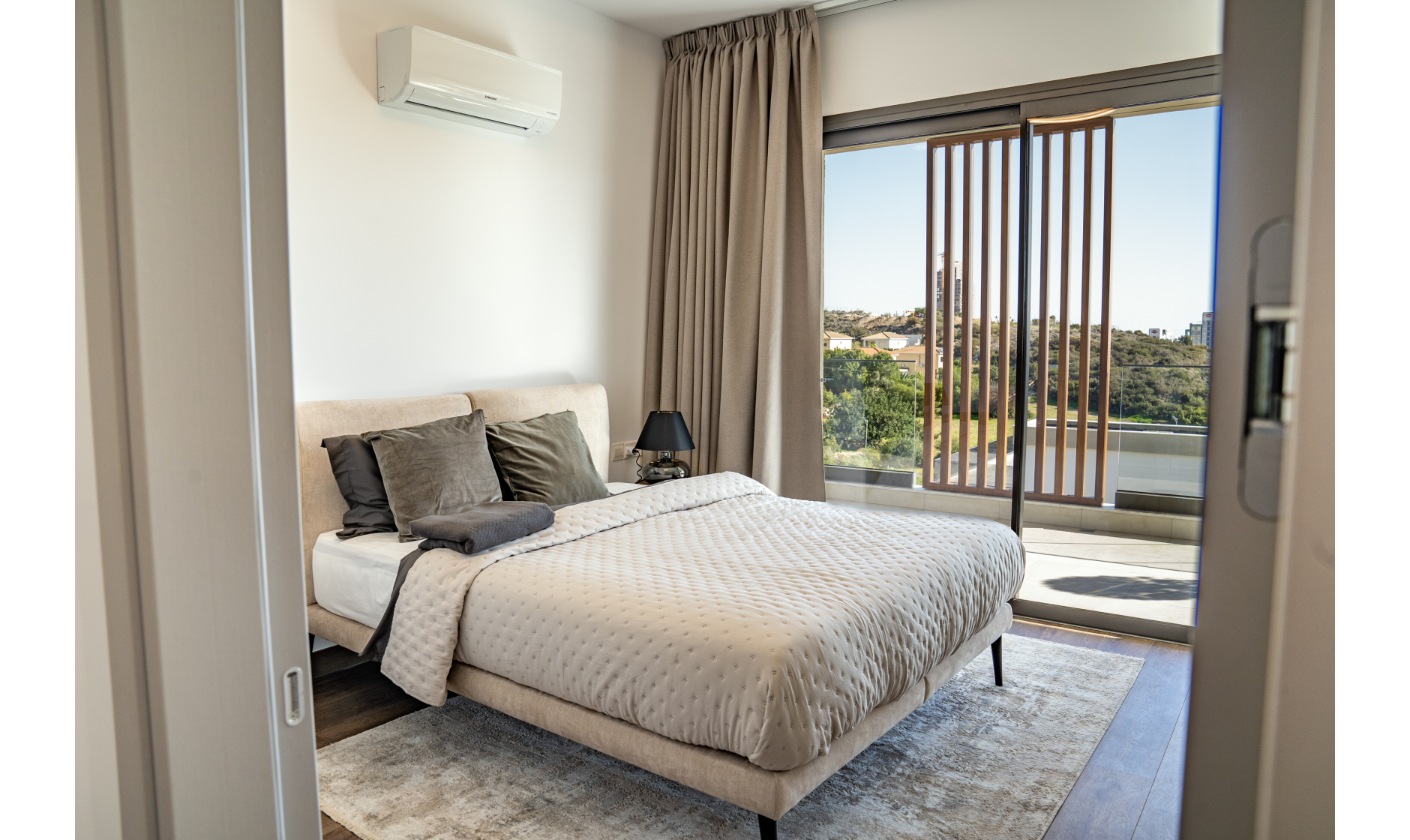 section hero slider slide background