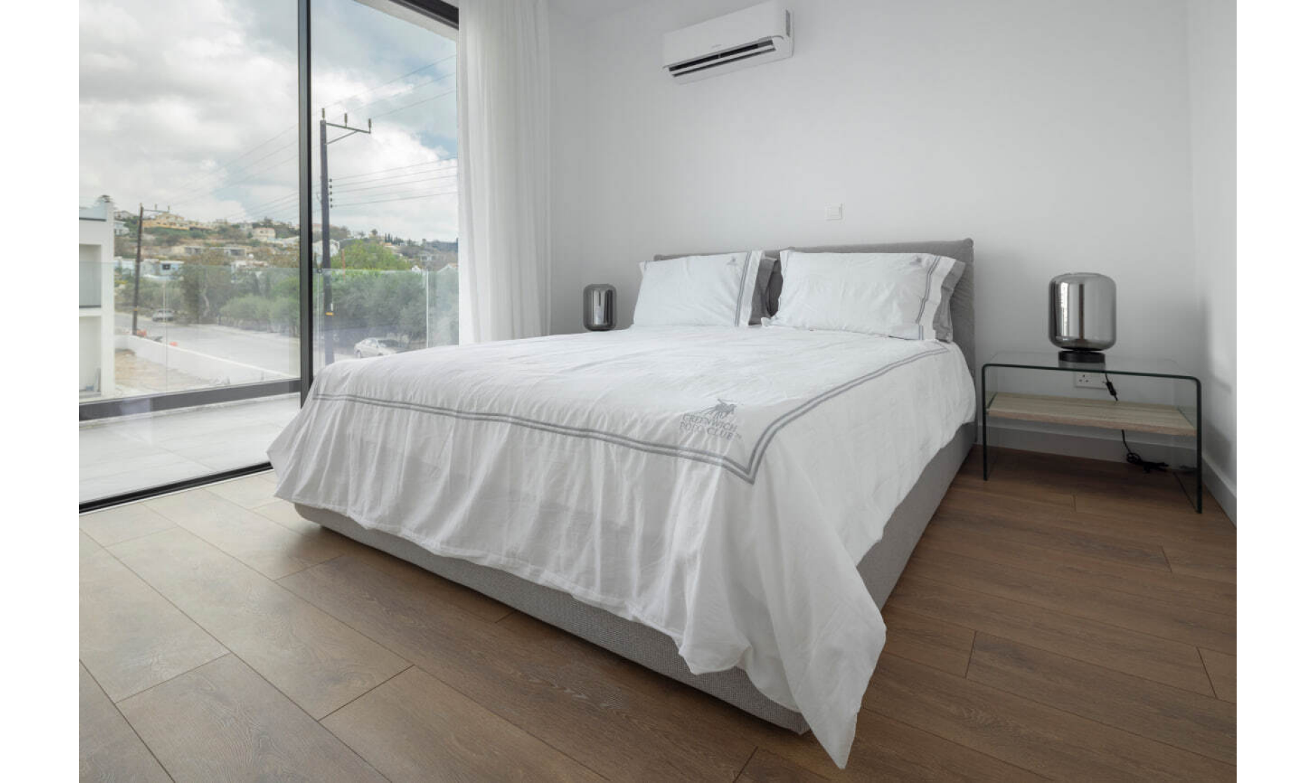 section hero slider slide background