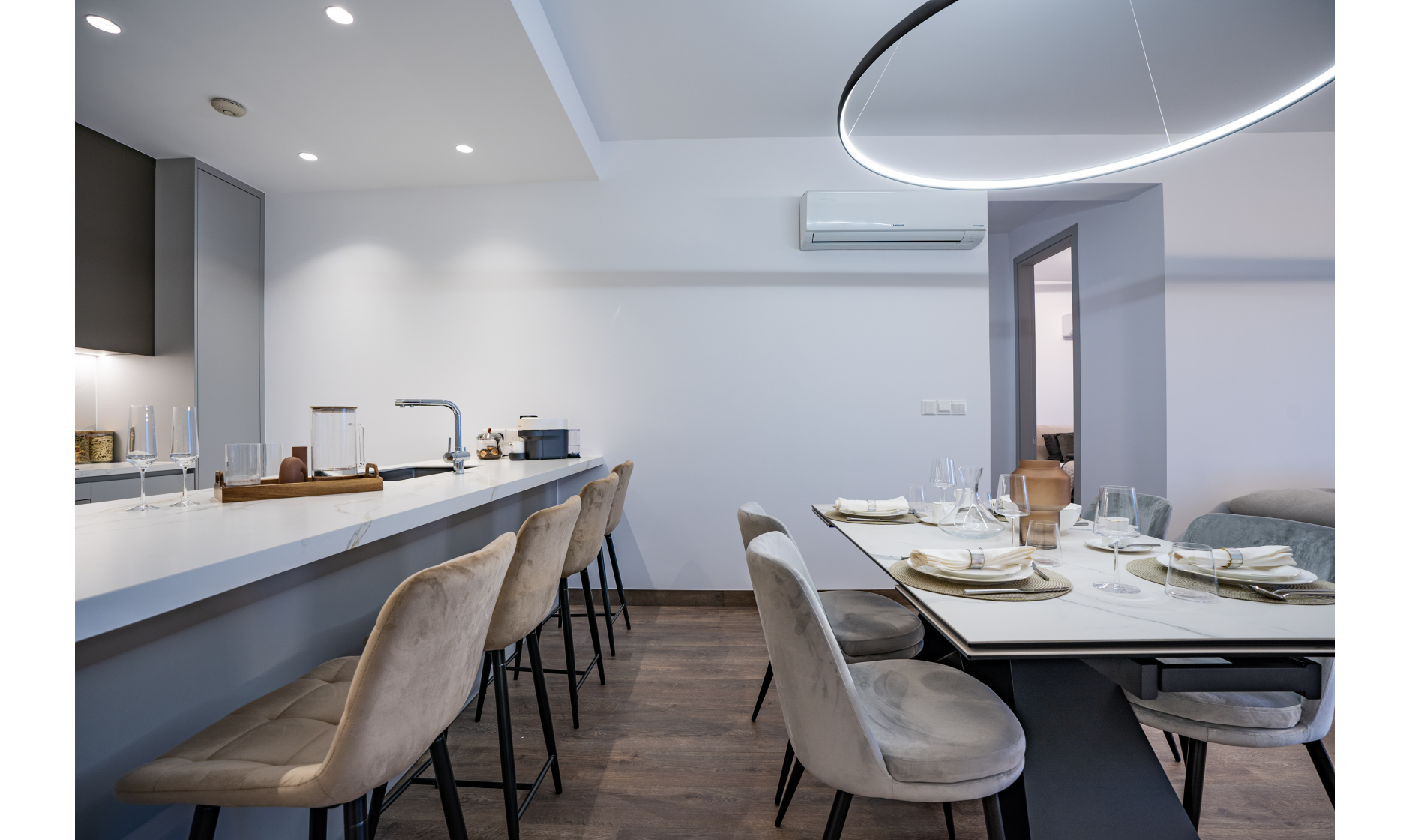 section hero slider slide background