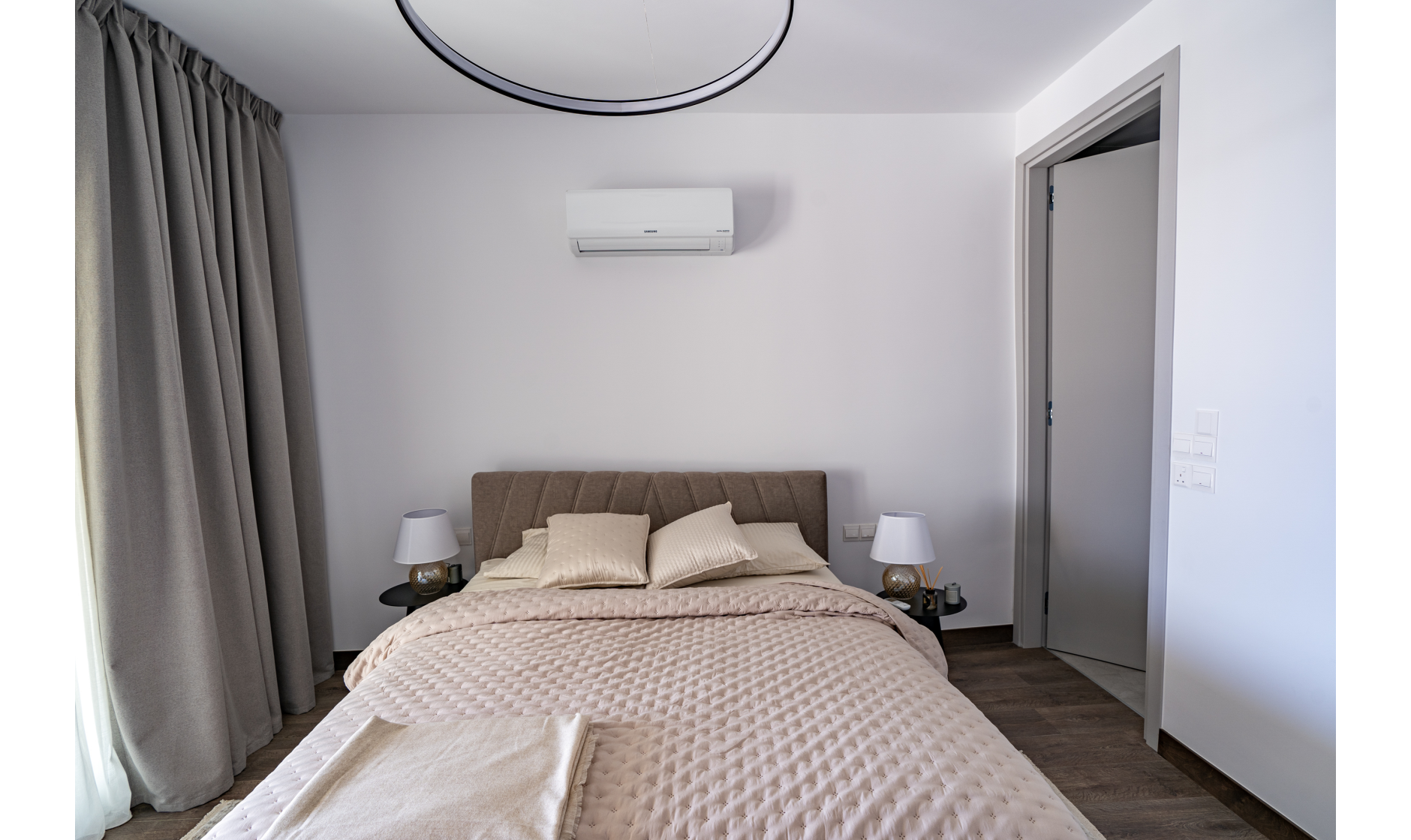 section hero slider slide background