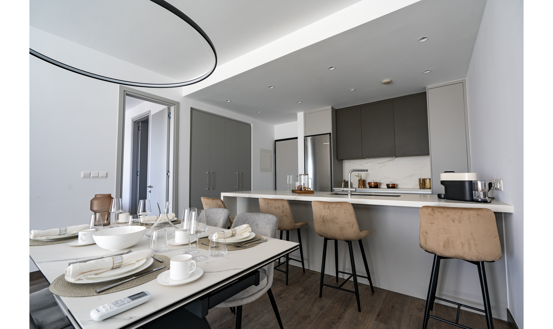 section hero slider slide background