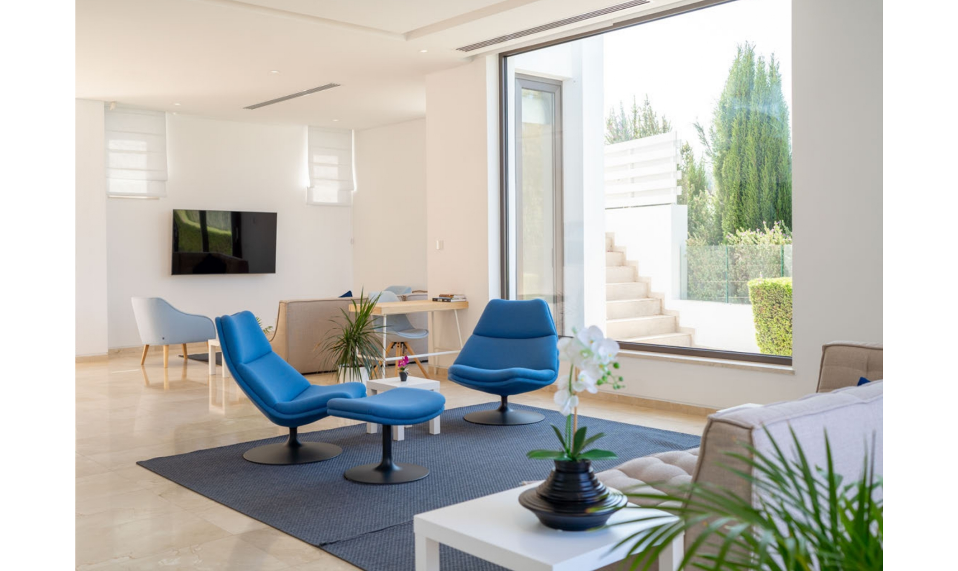 section hero slider slide background