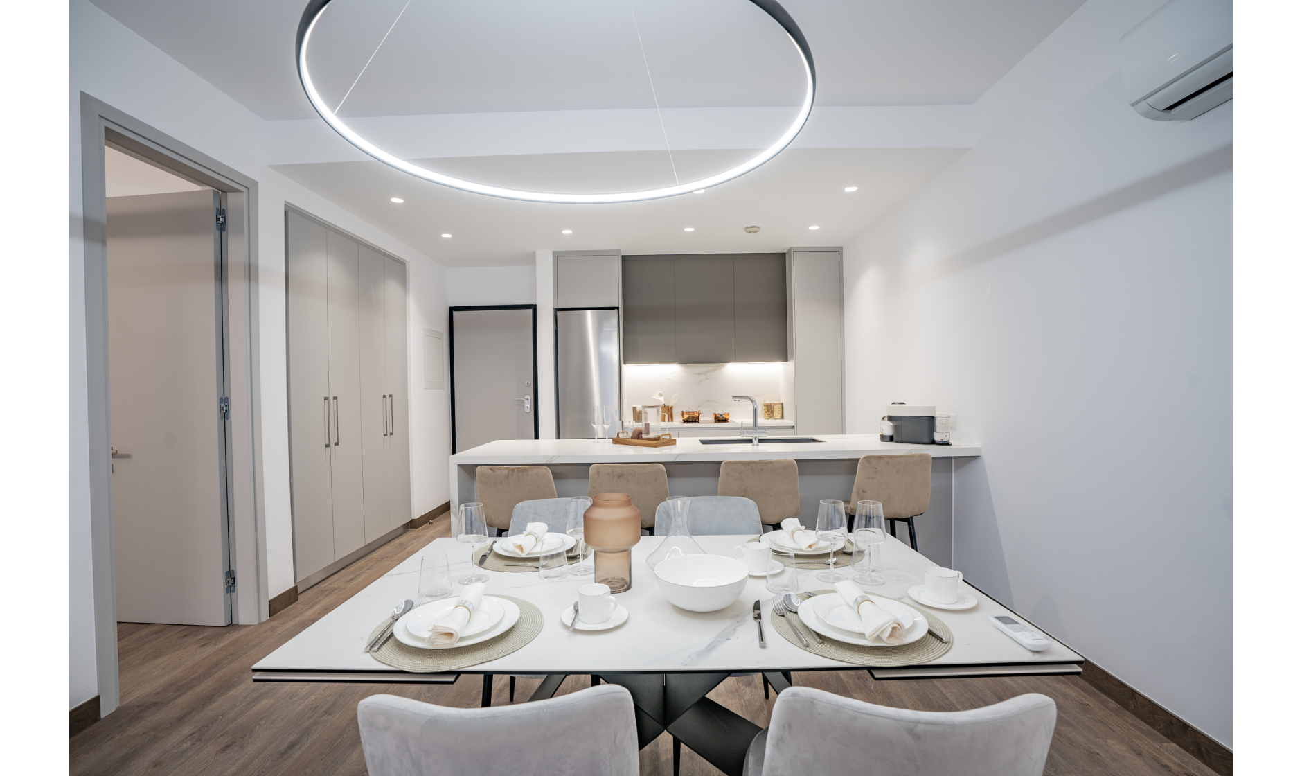 section hero slider slide background