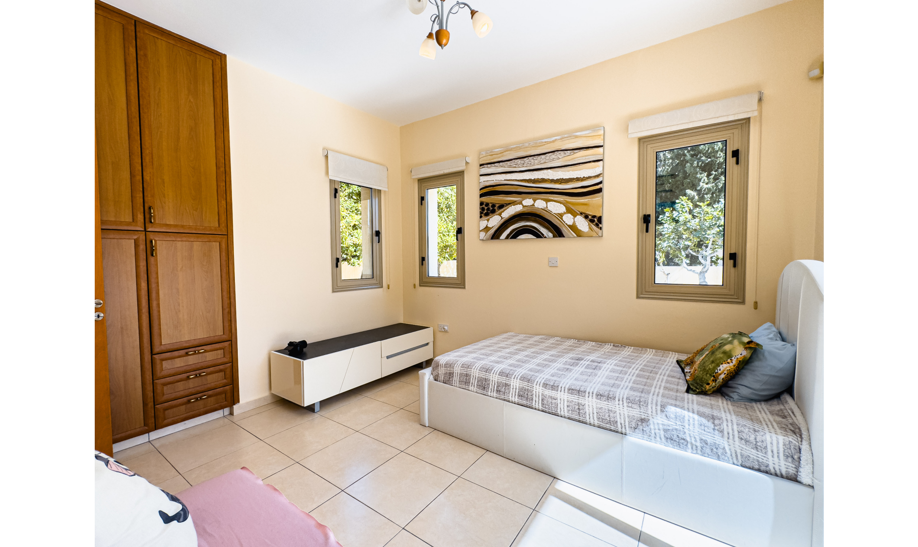 section hero slider slide background