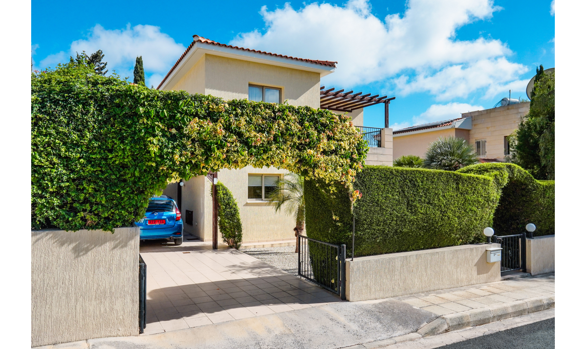 section hero slider slide background