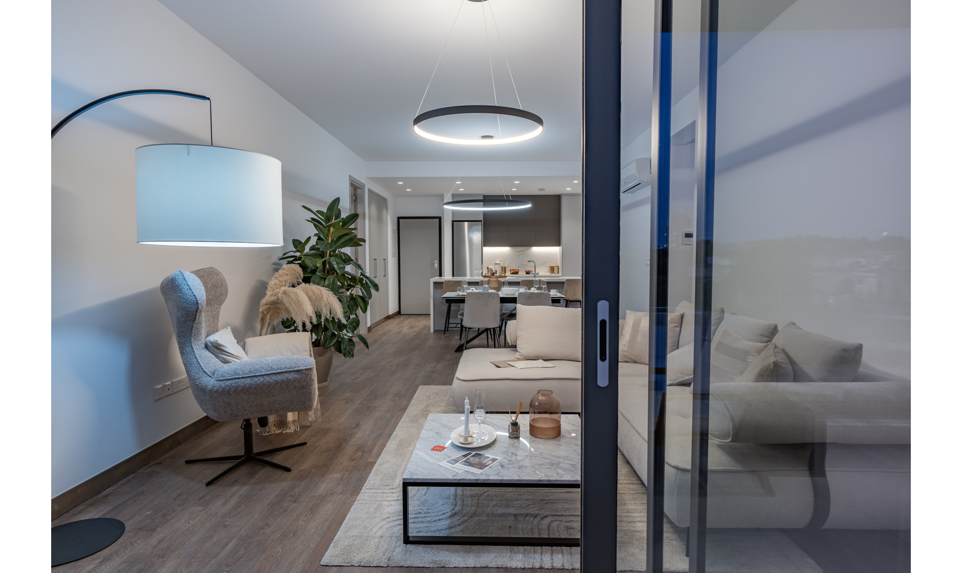 section hero slider slide background