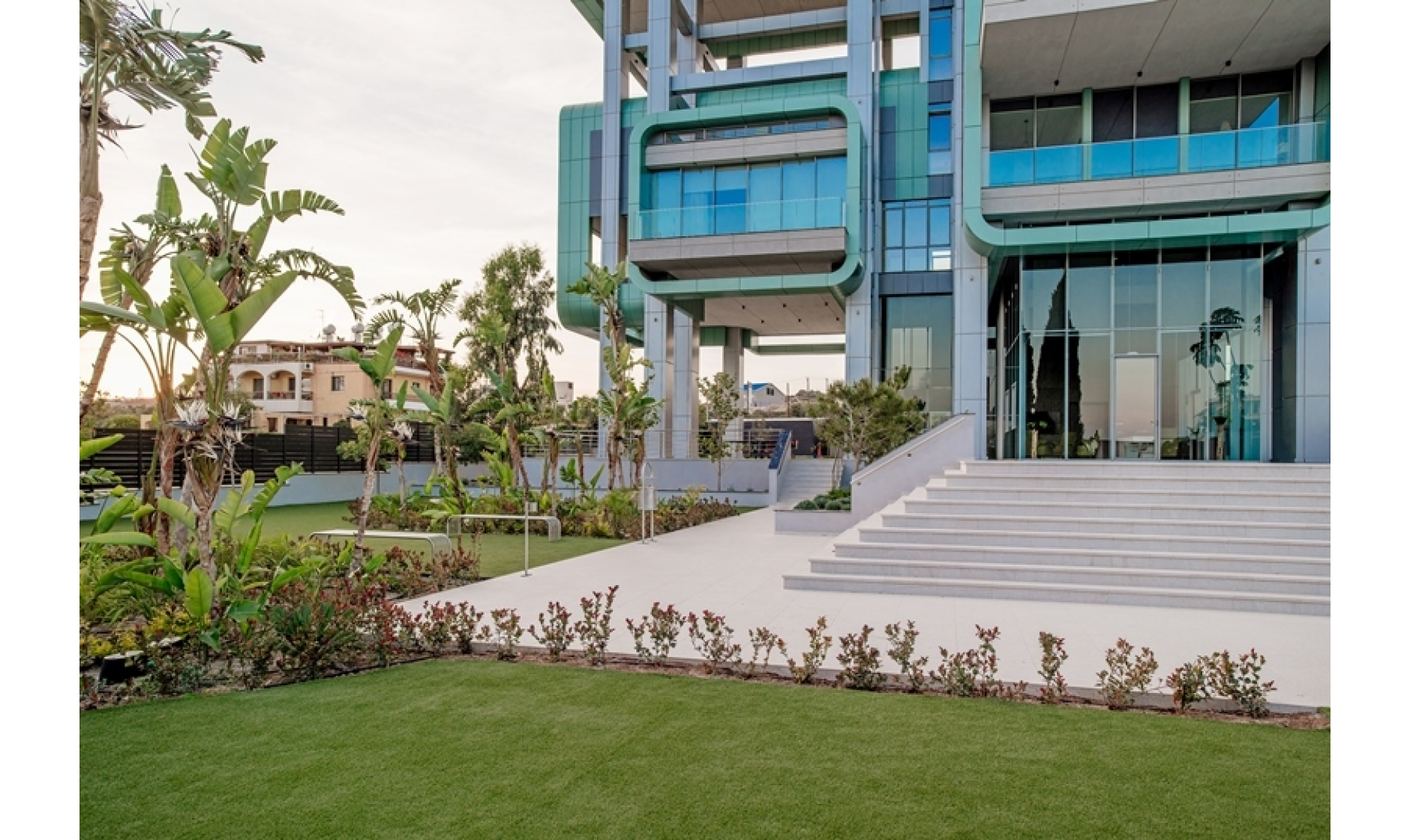 section hero slider slide background