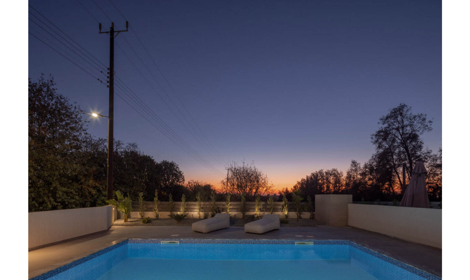 section hero slider slide background