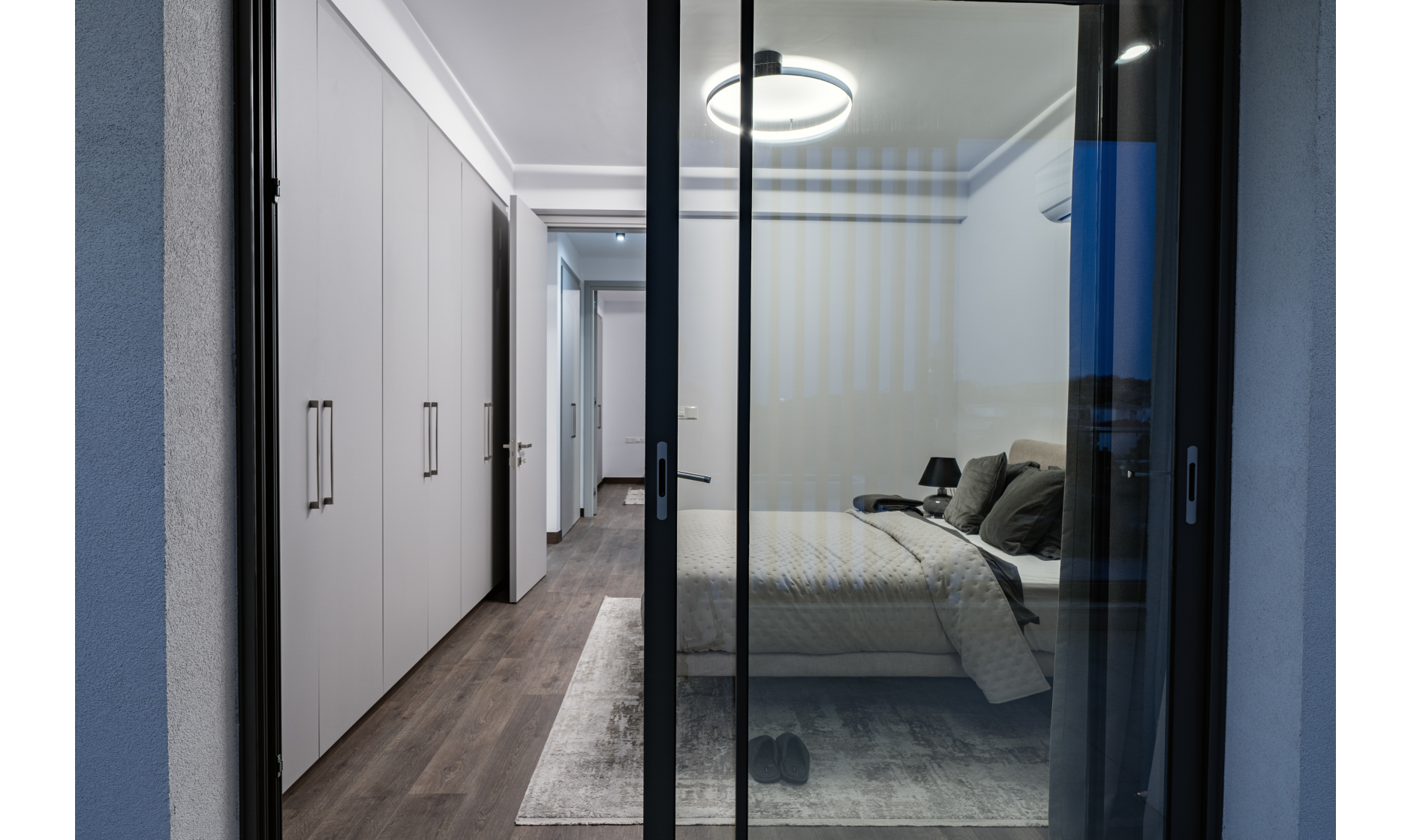 section hero slider slide background