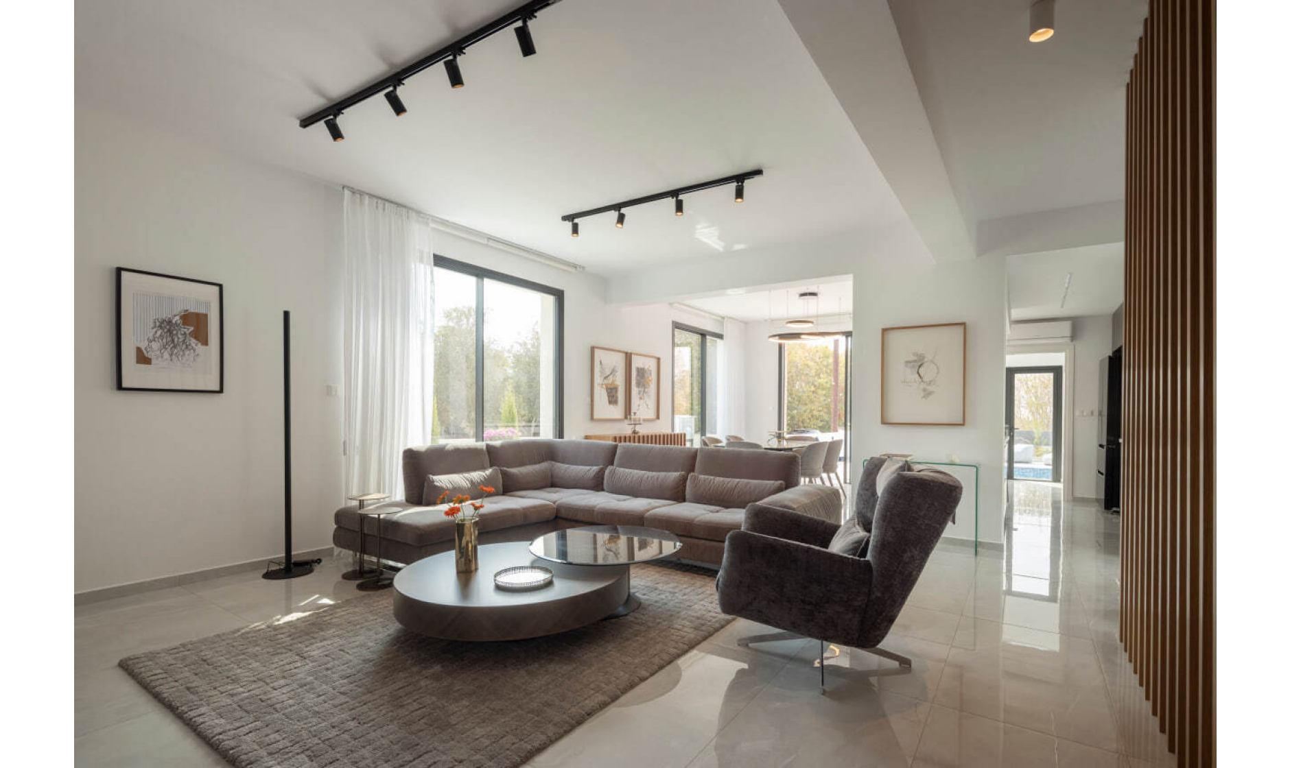 section hero slider slide background