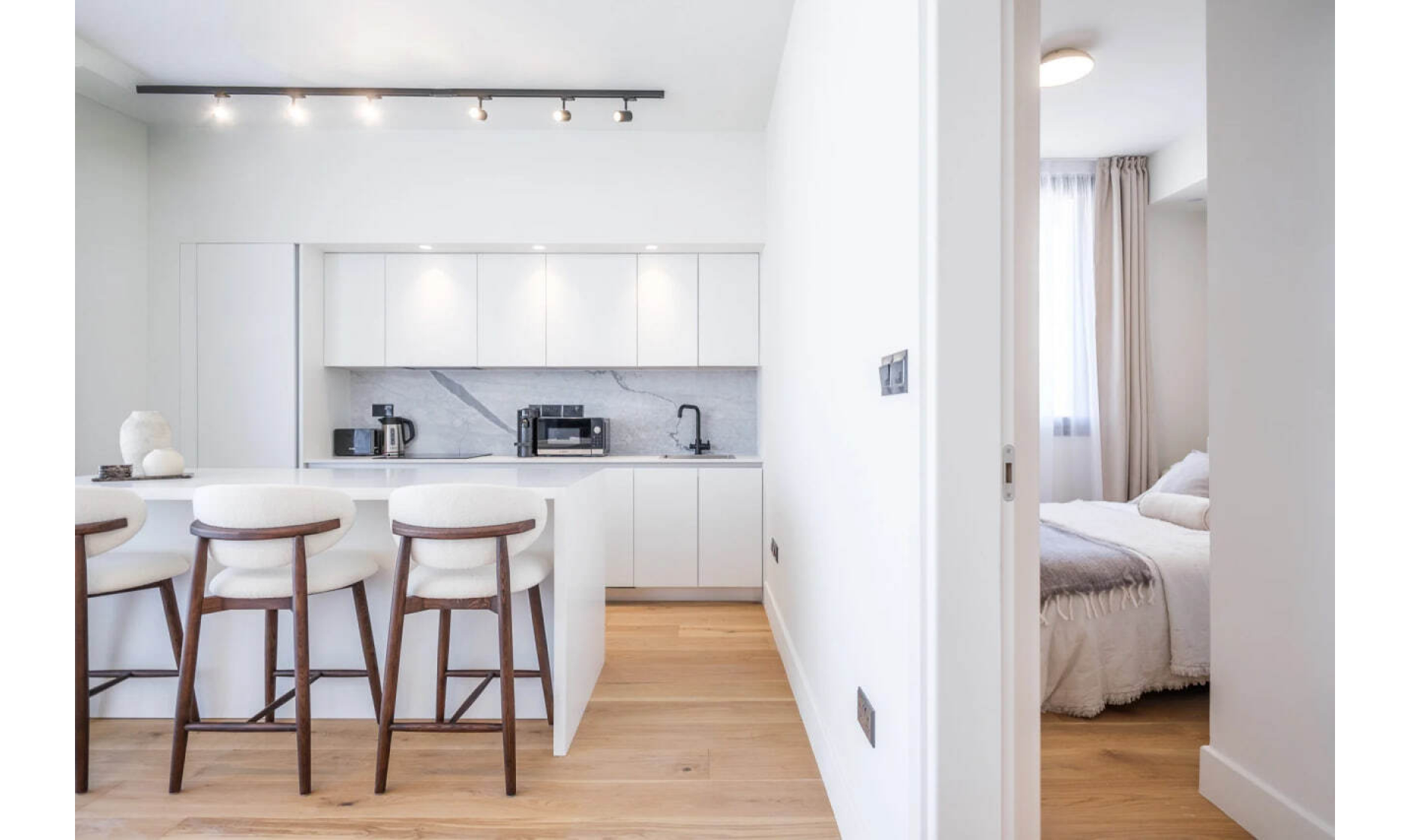 section hero slider slide background