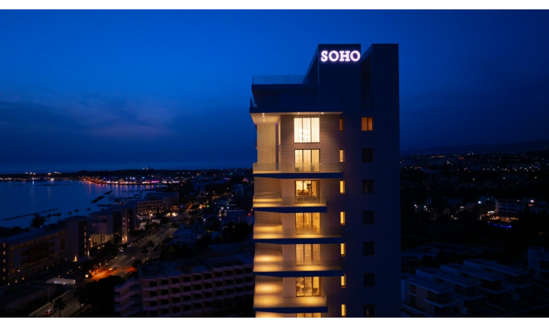 section hero slider slide background