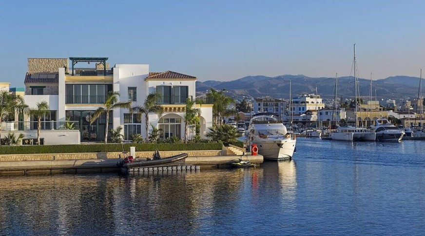 section catalog photo